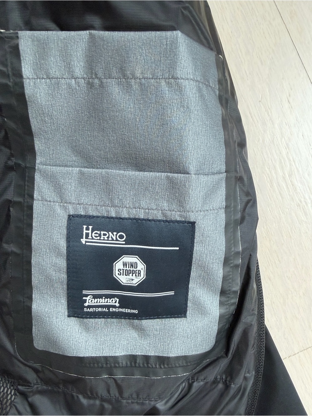 Herno Black Quilted-Front Windbreaker Jacket - Picture 4 of 5